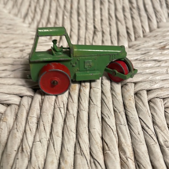 Lesney Number one road roller green with red metal wheels fully functional - Picture 2 of 3
